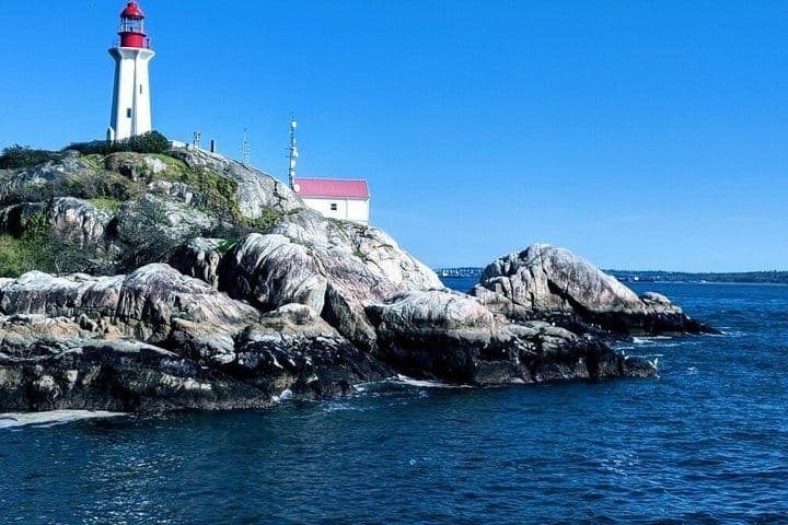 West Vancouver Lighthouse Cruise · 3-Star Comfort Class